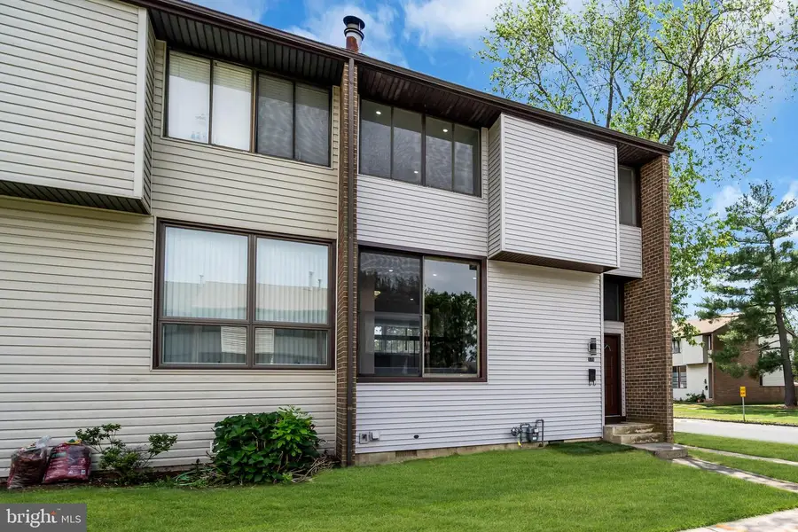 171 Hollingston Pl, East Windsor, NJ 08520 - #3