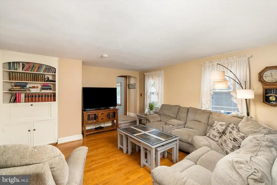 61 Finley Ave, Trenton, NJ 08610 - #2