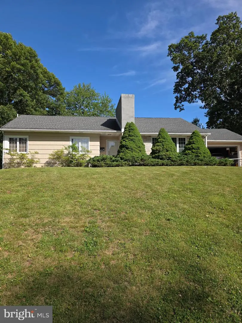 7 White Beech Ct, Ewing, NJ 08618 - #2