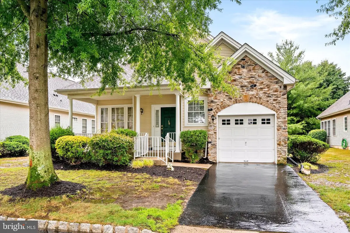 10 Hummingbird Dr, Hamilton, NJ 08690 - #1