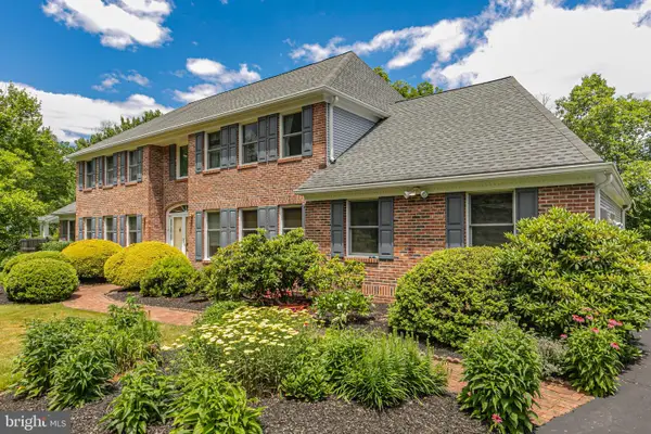 4 Indian Run, LAWRENCE TOWNSHIP, NJ 08648