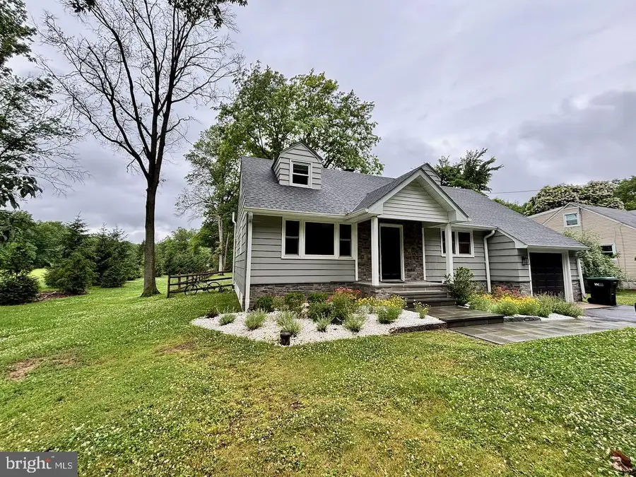 194 Hopewell Wertsville Rd, Hopewell, NJ 08525 - #2