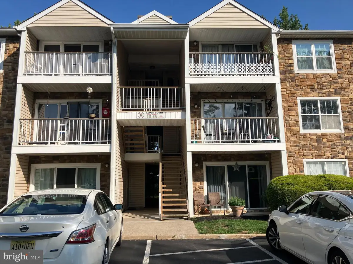 41 Aspen Ct, Hamilton, NJ 08619 - #1
