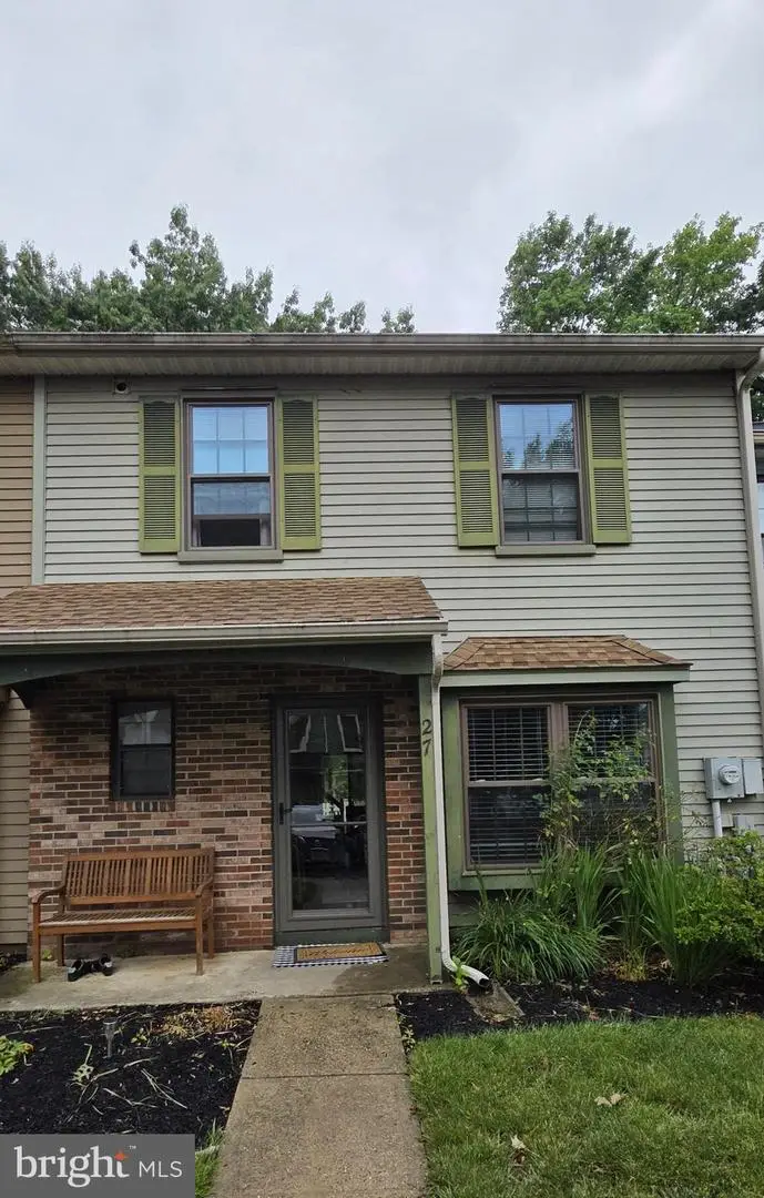 27 Tynemouth Ct, Robbinsville, NJ 08691 - #1