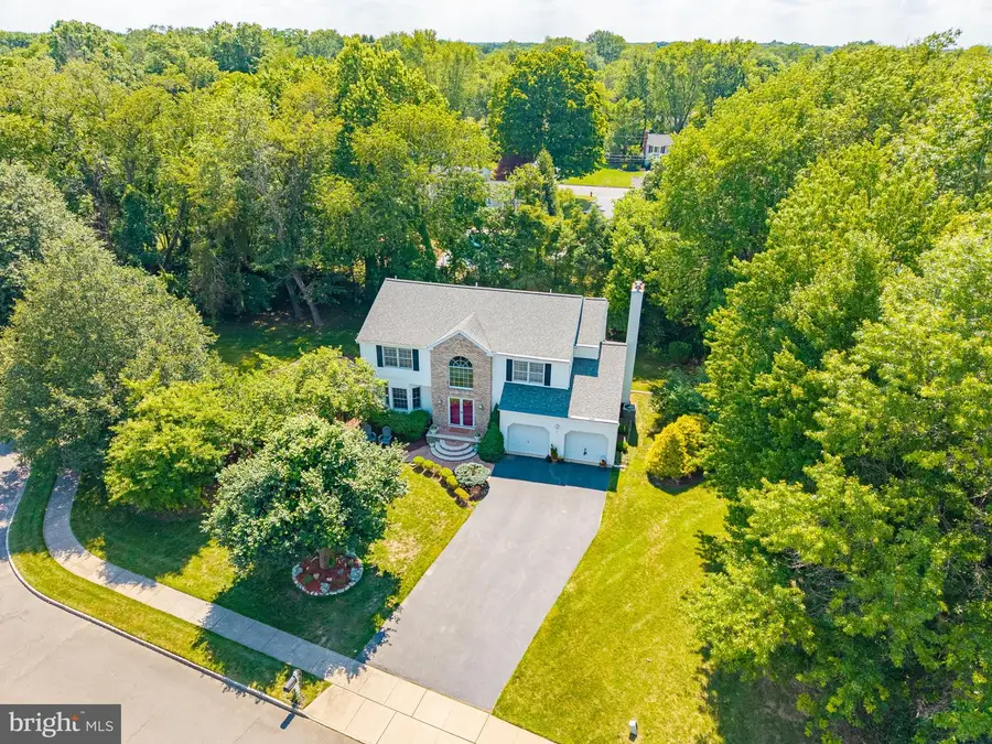 18 Loveland Ct, East Windsor, NJ 08512 - #2