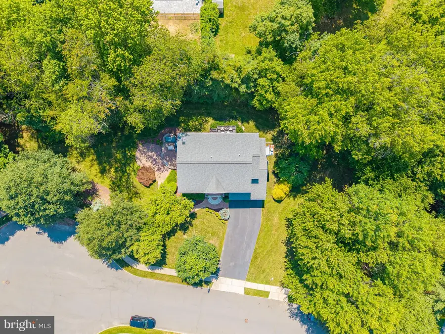 18 Loveland Ct, East Windsor, NJ 08512 - #3
