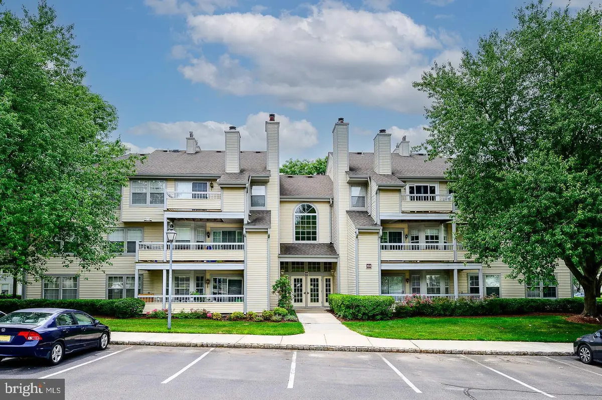 104 Heritage Blvd #6, Princeton, NJ 08540 - #1