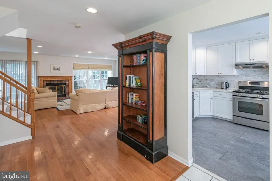 19 Towpath Ct, Princeton, NJ 08540 - #2