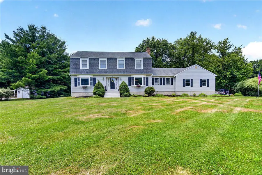 35 Beechwood Dr, Robbinsville, NJ 08691 - #2