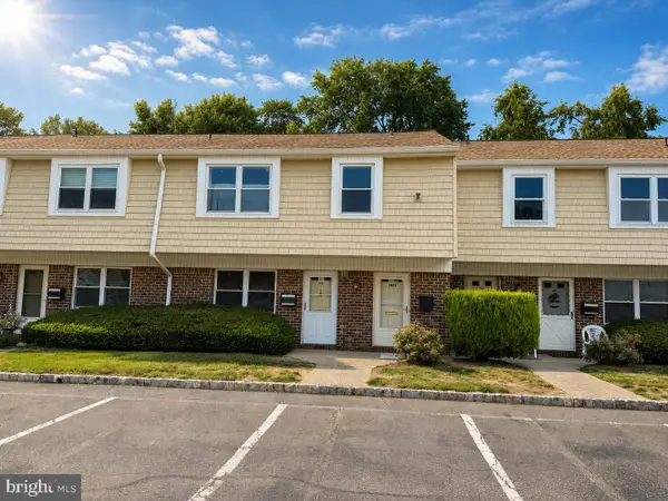 1405 Silver Ct, HAMILTON, NJ 08690