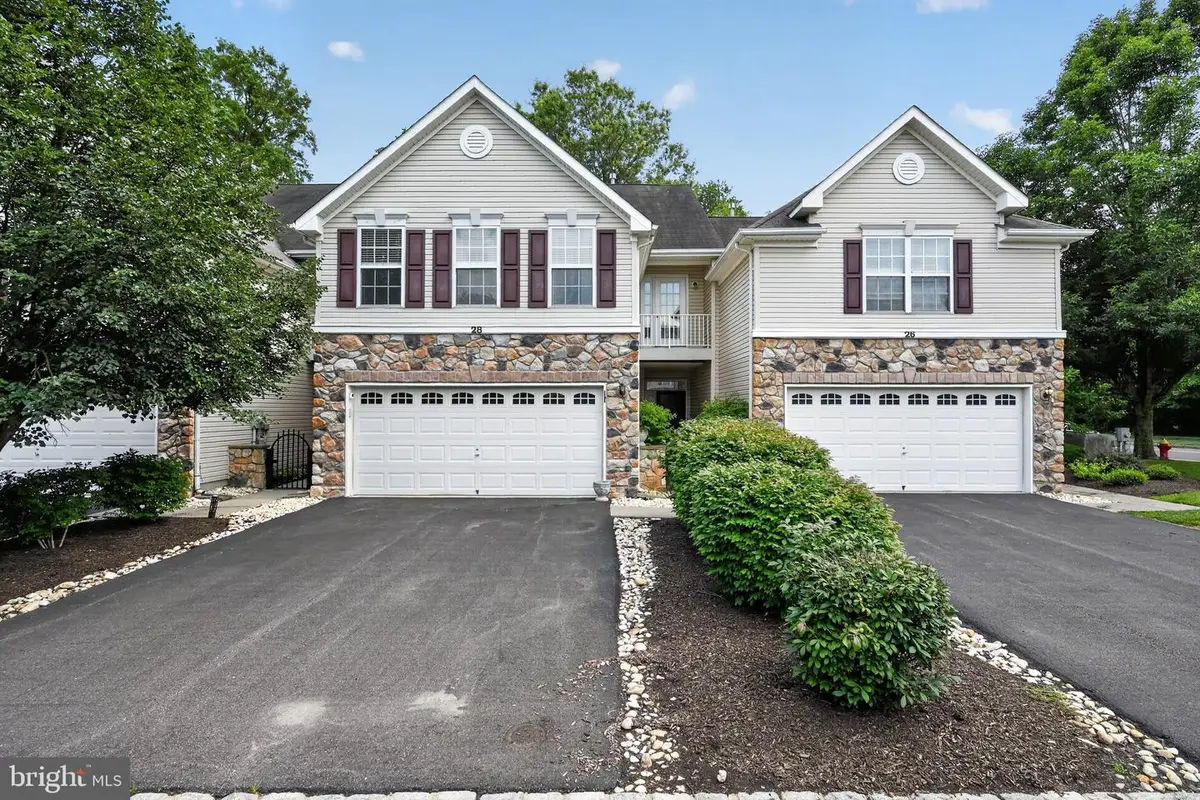 28 Sutton Ct, Pennington, NJ 08534 - #1