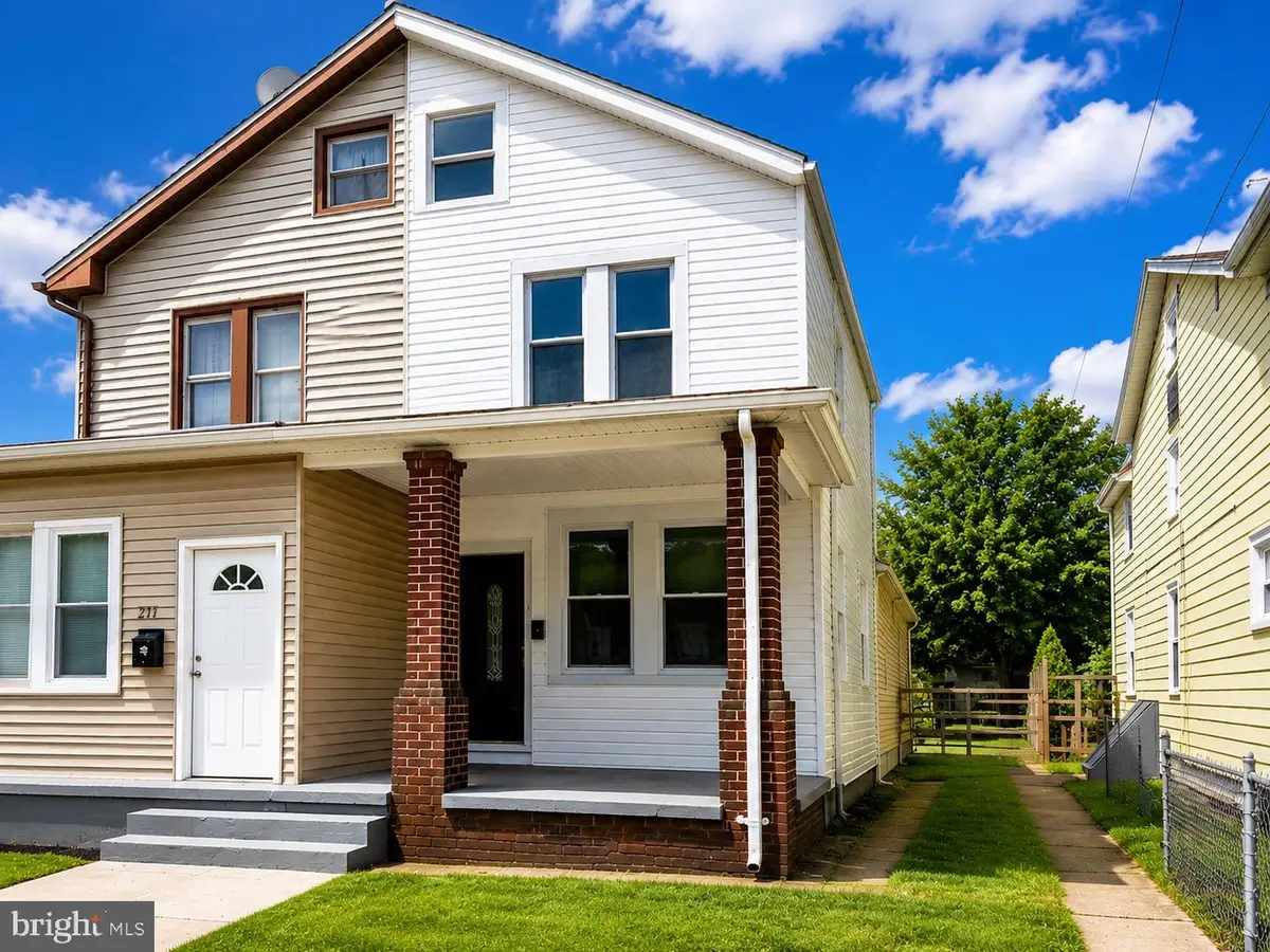 209 Woodlawn Ave, Hamilton, NJ 08609 - #1