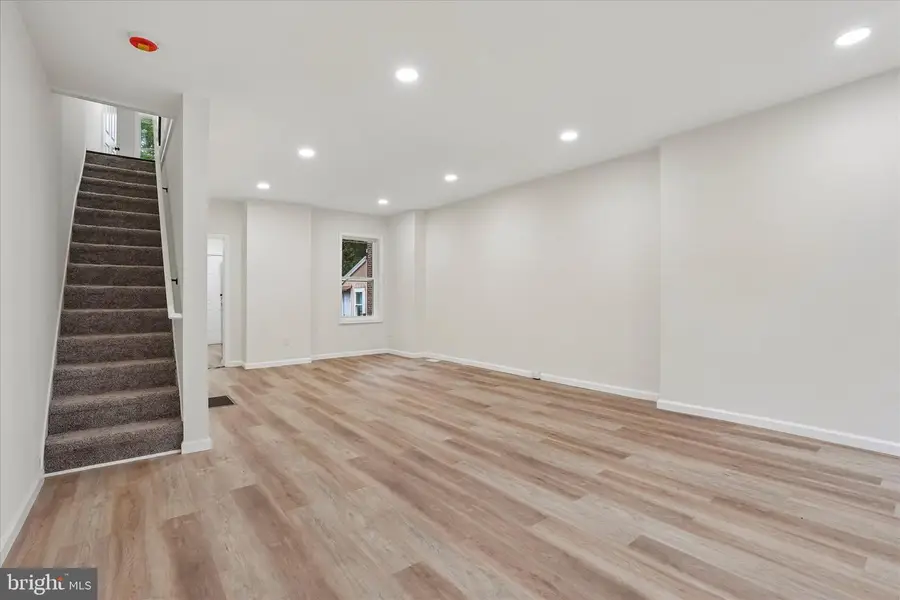308 W Hanover St, Trenton, NJ 08618 - #2