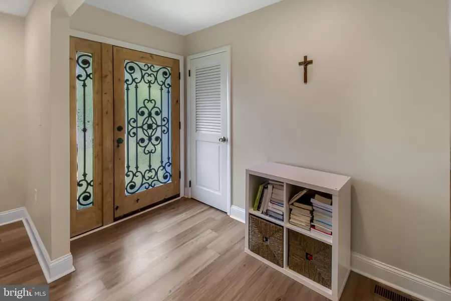 10 Smithfield Ave, Lawrence, NJ 08648 - #2