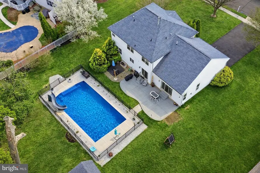 12 Wycklow Dr, Robbinsville, NJ 08691 - #3