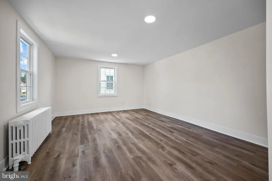 5 Monument Ave, Hamilton, NJ 08619 - #3