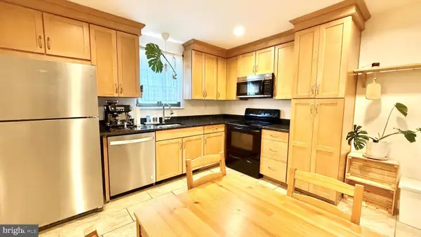 415 Meadow Woods Ln, LAWRENCEVILLE, NJ 08648