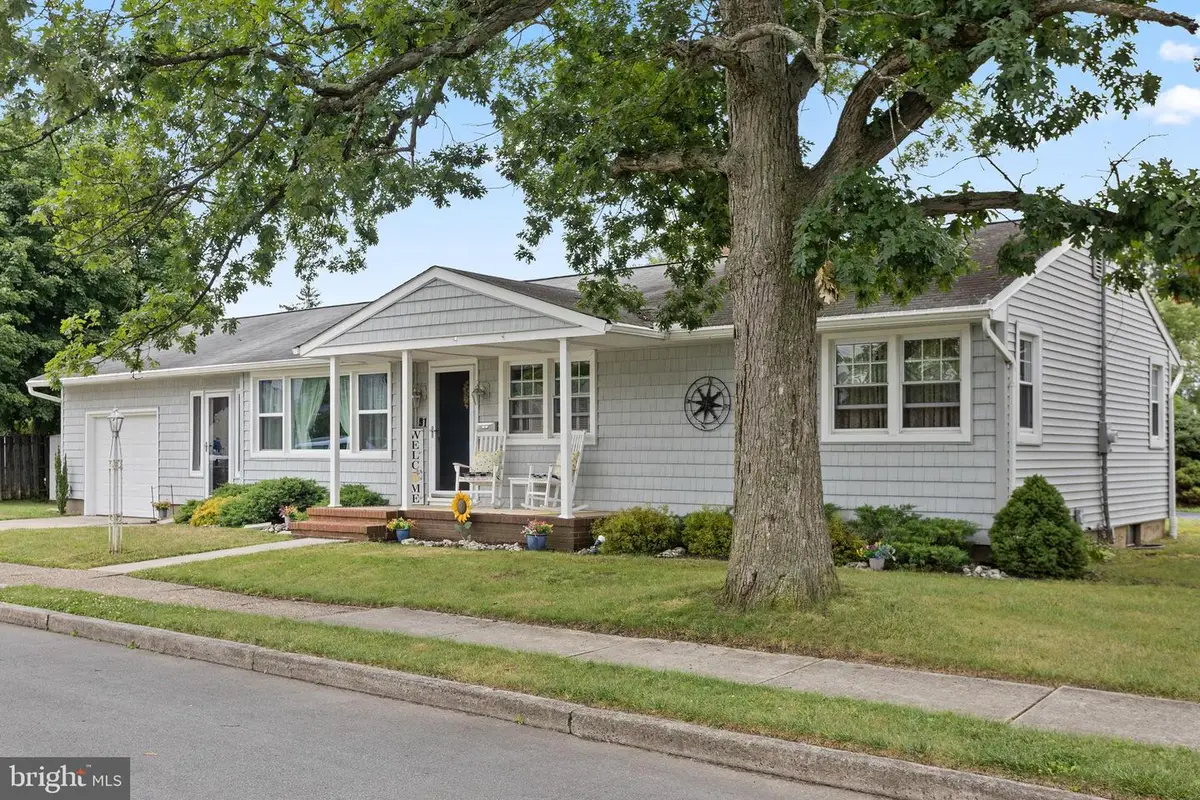 1 Lee Ct, Hamilton, NJ 08619 - #1