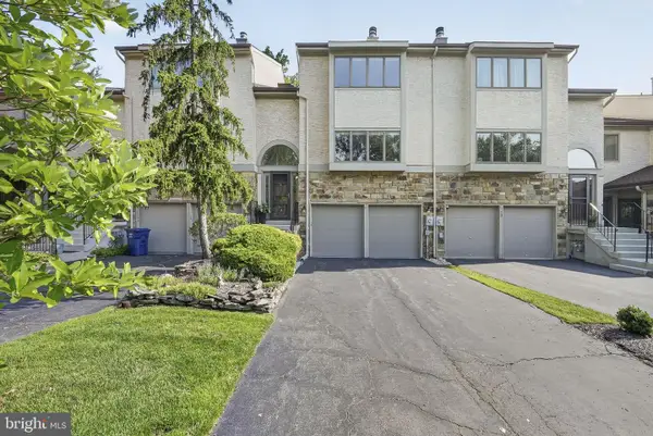 75 Woodmont, LAWRENCEVILLE, NJ 08648