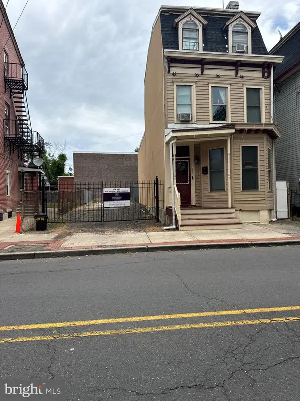 230 S Clinton Ave, TRENTON, NJ 08609