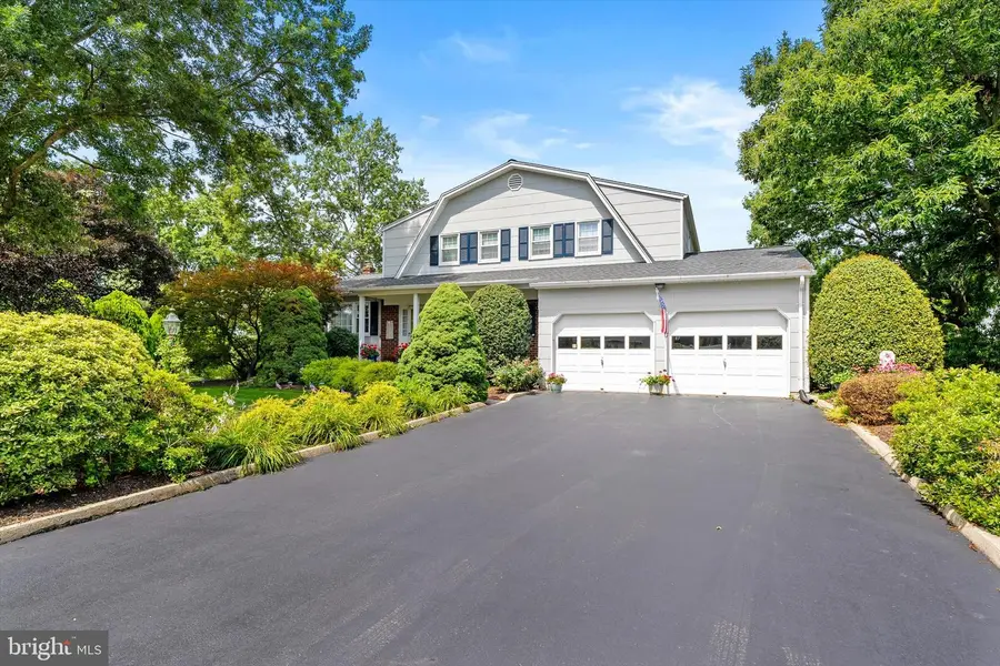 12 Michele Ct, Hamilton, NJ 08619 - #2