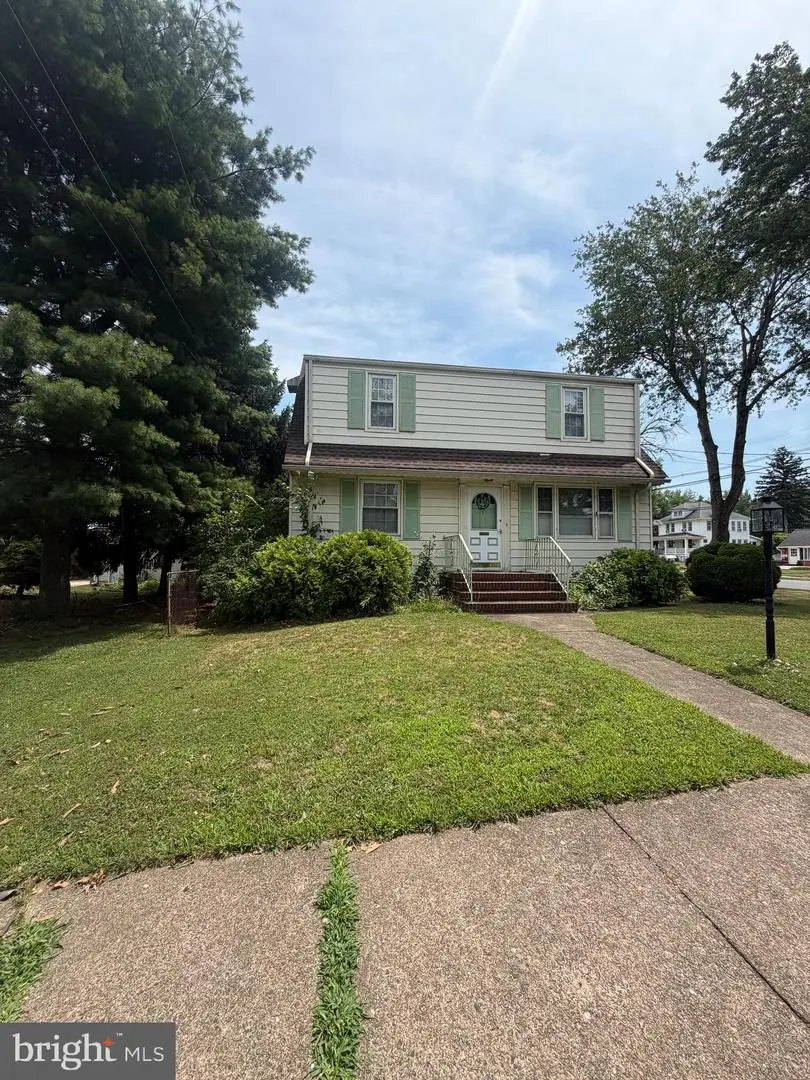 3102 Nottingham Way, Hamilton, NJ 08619 - #2