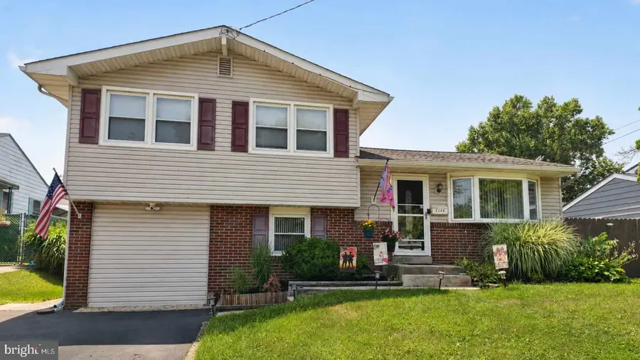 2266 Spruce St, Ewing, NJ 08638 - #2