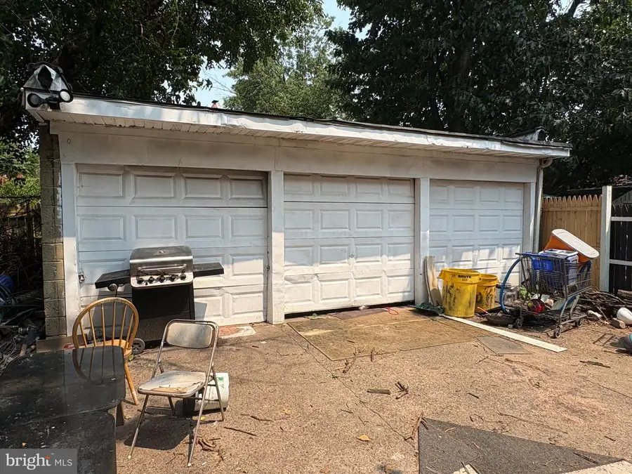 1810 Chestnut Ave, Trenton, NJ 08611 - #2