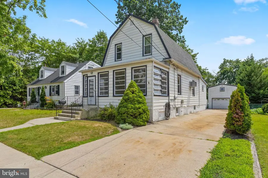 1857 Spruce St, Hamilton, NJ 08610 - #2