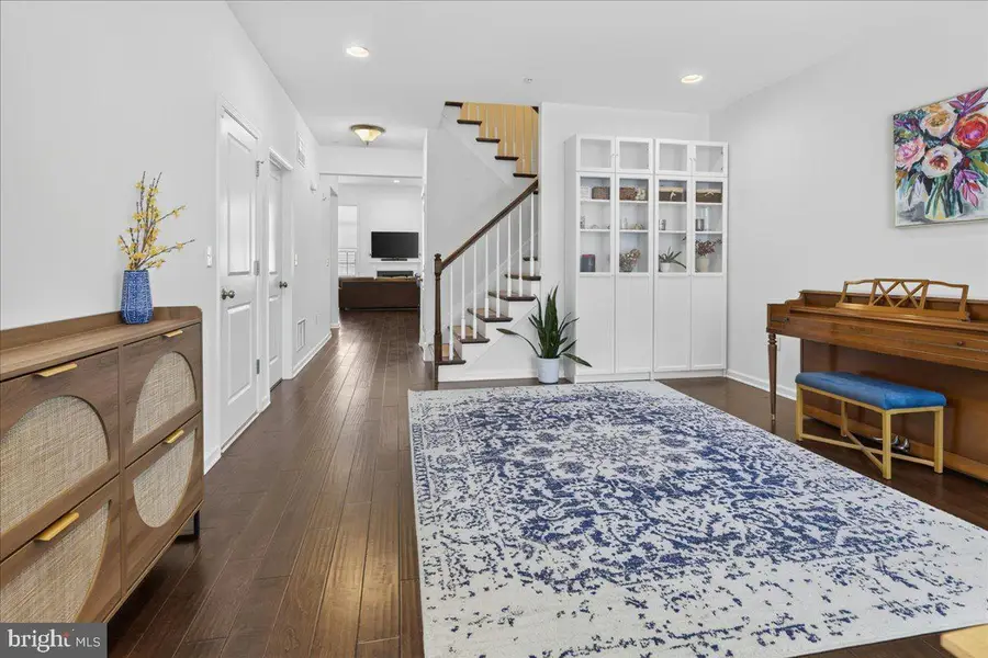 33 Tucker Way, Pennington, NJ 08534 - #3
