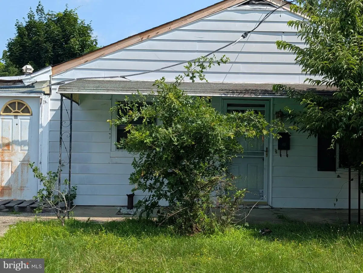 12 Lanning St, Trenton, NJ 08618 - #1