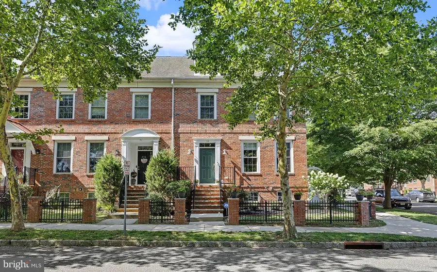 38 Union St, Robbinsville, NJ 08691 - #2