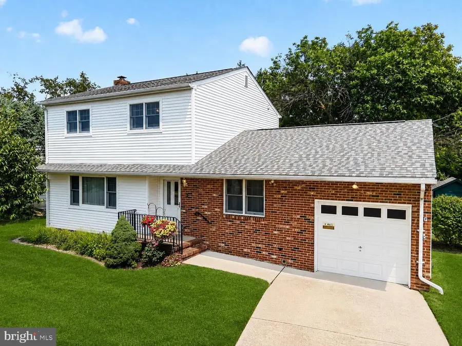 9 Ashford Dr, Hamilton, NJ 08610 - #3