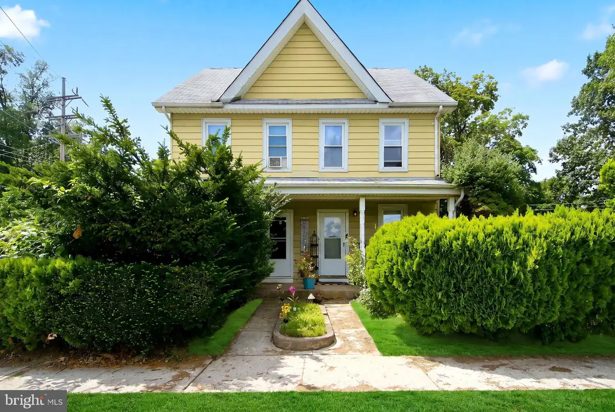 135--137 N Academy St, Hightstown, NJ 08520 - #1