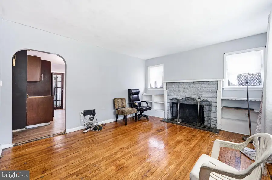 114 Somerset St, Trenton, NJ 08638 - #3