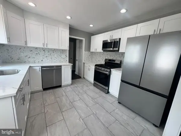12 Godfrey Dr, HAMILTON, NJ 08610