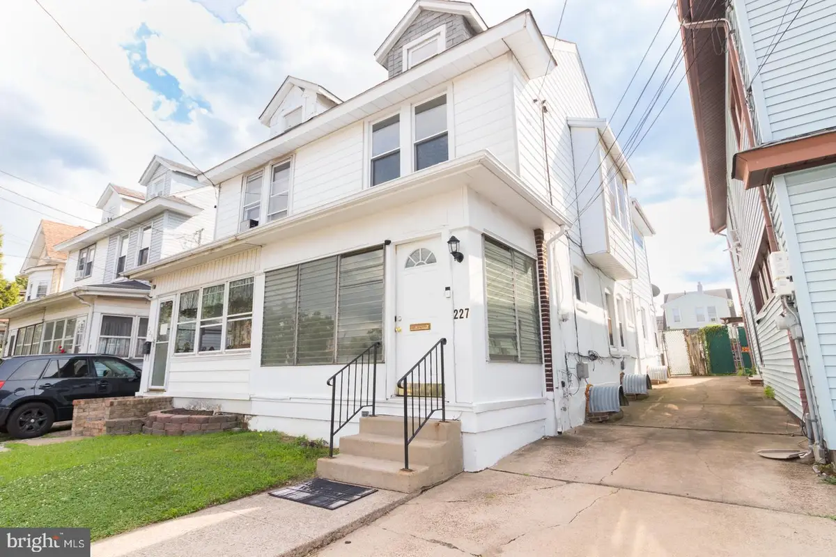 227 S Johnston Ave, Hamilton, NJ 08609 - #1