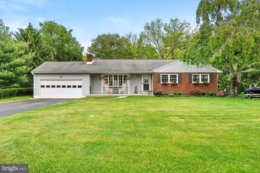 20 Winterset Dr, Robbinsville, NJ 08690 - #3