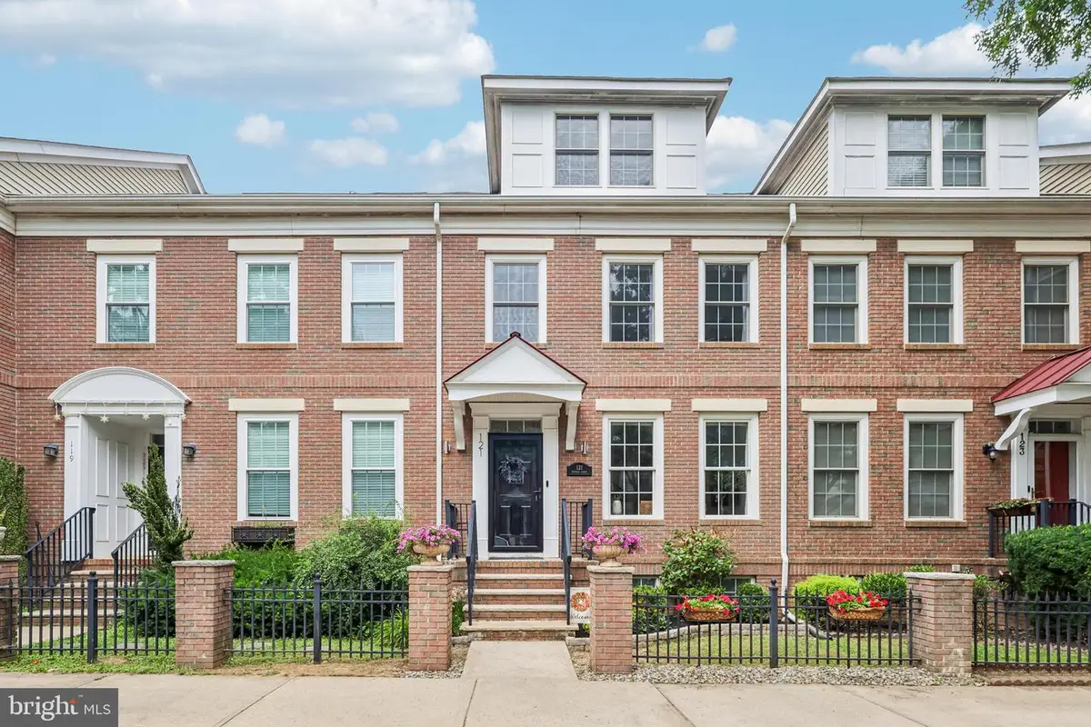 121 Heritage St, Robbinsville, NJ 08691 - #1
