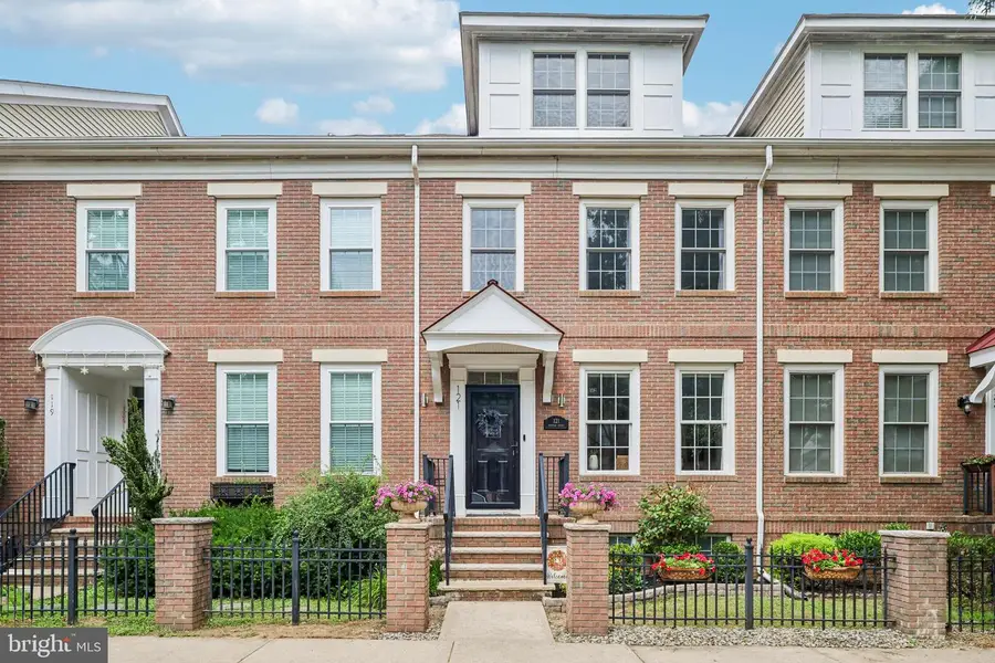 121 Heritage St, Robbinsville, NJ 08691 - #2