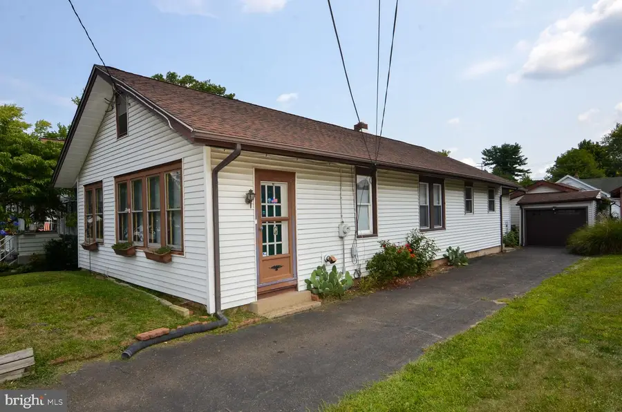 40 Lansing Ave, Hamilton, NJ 08619 - #3