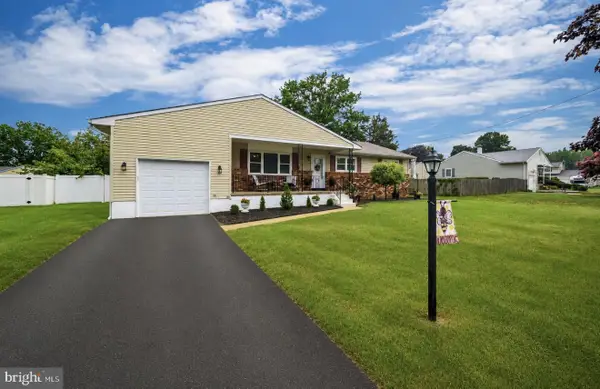 3 Lionel Ln, HAMILTON, NJ 08619