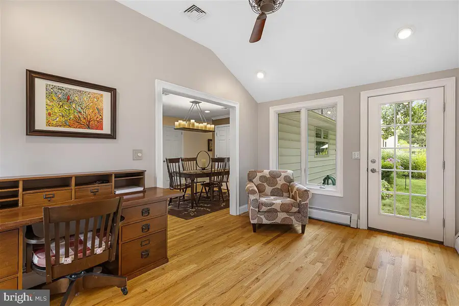521 Village Rd W, Princeton Junction, NJ 08550 - #3