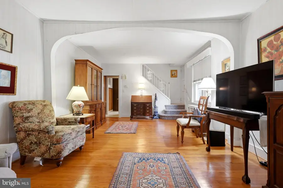 1074 Franklin St, Trenton, NJ 08610 - #3
