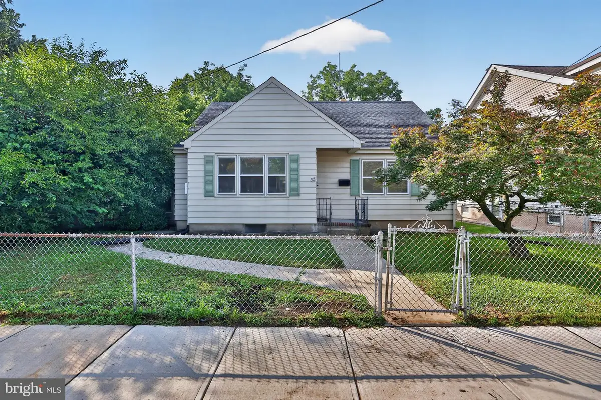 35 Beal St, Hamilton, NJ 08610 - #1