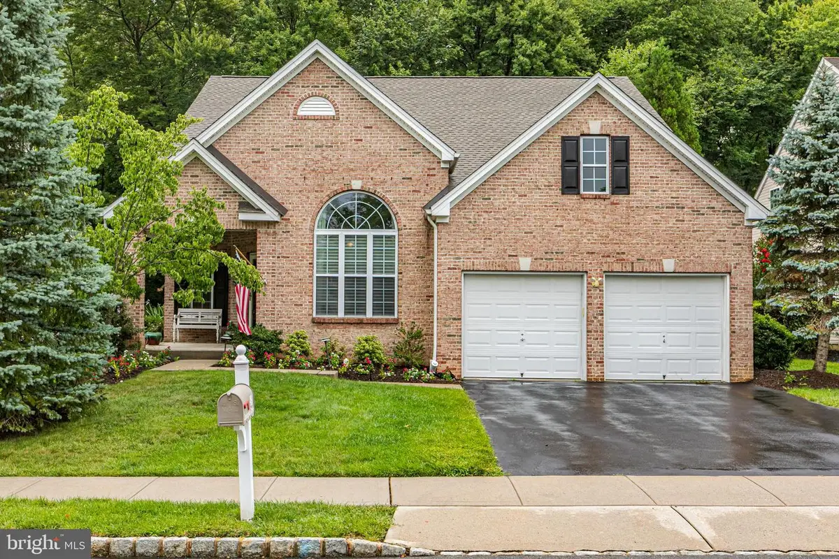 49 Lexington Dr, Pennington, NJ 08534 - #1