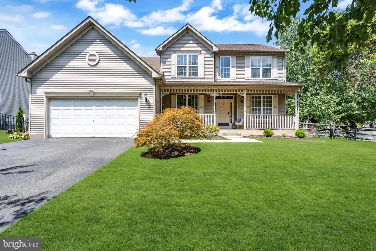 2 Stonehedge Dr, Hightstown, NJ 08520 - #1