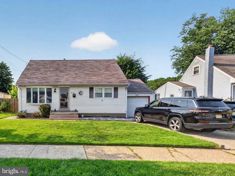 44 Shackamaxon Dr, Hamilton, NJ 08690 - #3
