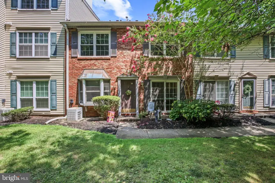 25 Chambord Ct, Hamilton, NJ 08619 - #2
