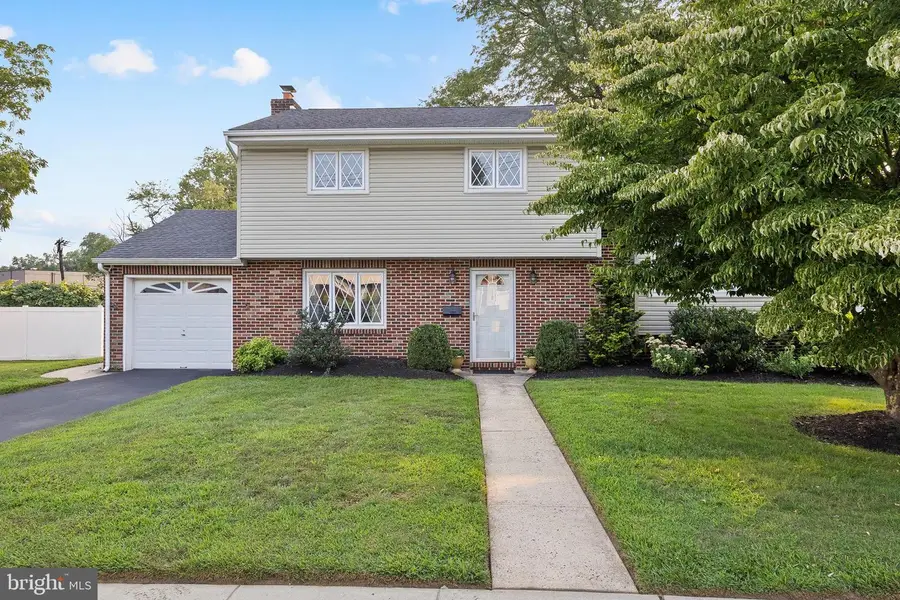 19 Marcia Dr, Hamilton, NJ 08610 - #2
